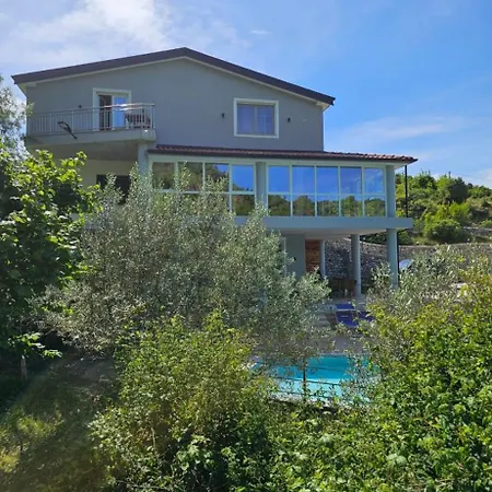 Qyteza & Maison d'hôtes 4*