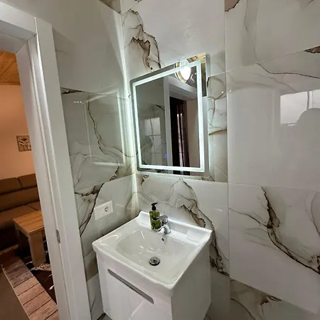 Qyteza & Гостевой дом 4*
