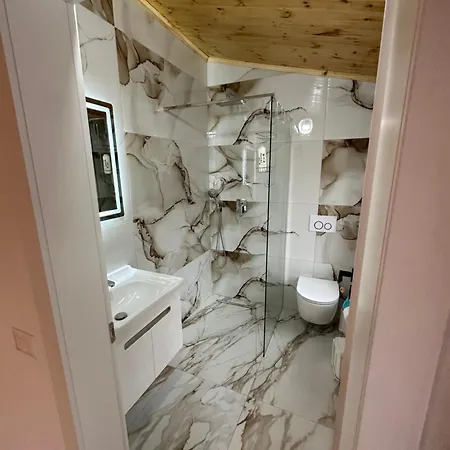 Qyteza & Maison d'hôtes