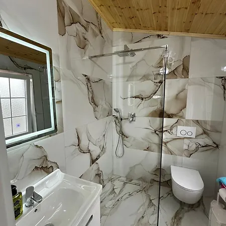 Qyteza & Maison d'hôtes