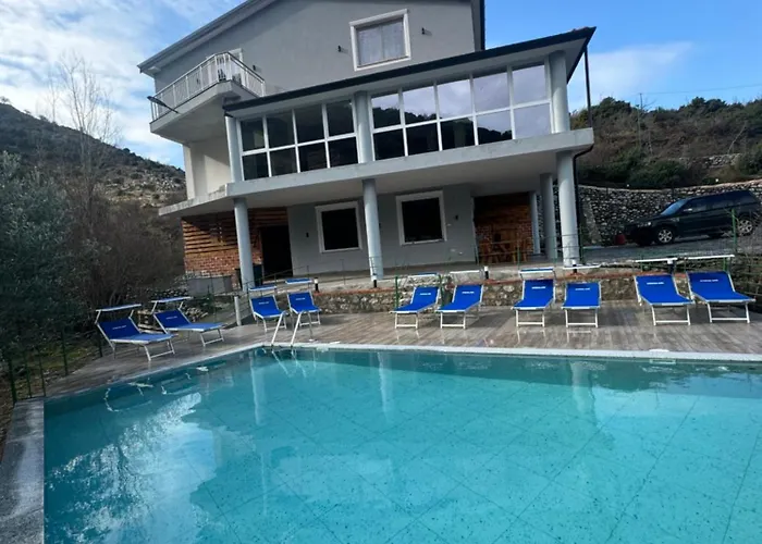 Qyteza & Gasthuis Rrence