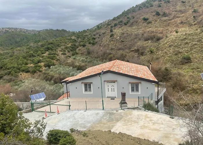 Pensionat Qyteza &