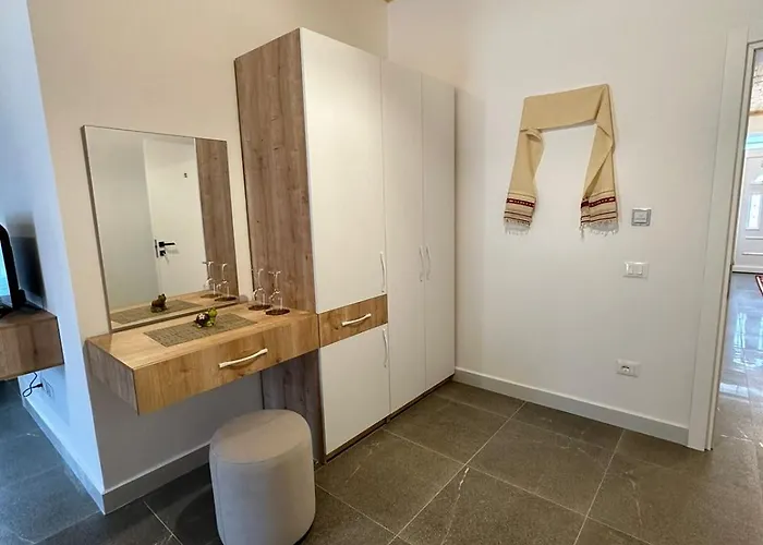 Gasthuis Qyteza & Rrence